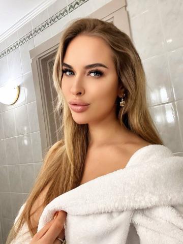 Зара Игривая Блондинка фото 2