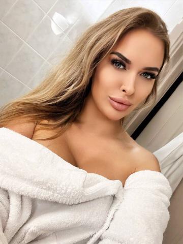 Зара Игривая Блондинка фото 3